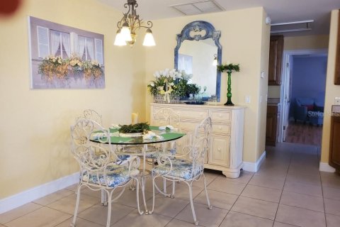 Apartamento en alquiler en Umatilla, Florida, 1 dormitorio, 140.47 m2 № 1677228 - foto 3