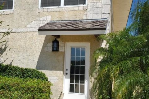 Apartamento en alquiler en Umatilla, Florida, 1 dormitorio, 140.47 m2 № 1677228 - foto 1