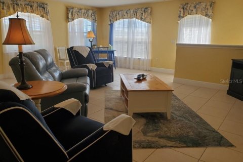 Apartamento en alquiler en Umatilla, Florida, 1 dormitorio, 140.47 m2 № 1677228 - foto 5