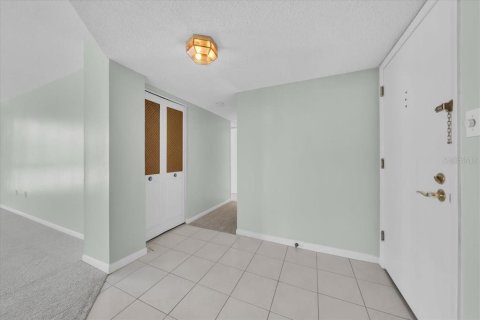 Снять в аренду кондоминиум в Клируотер, Флорида 8 комнат, 125.42м2, № 2214229 - фото 12