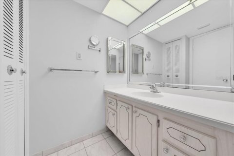 Снять в аренду кондоминиум в Клируотер, Флорида 8 комнат, 125.42м2, № 2214229 - фото 20