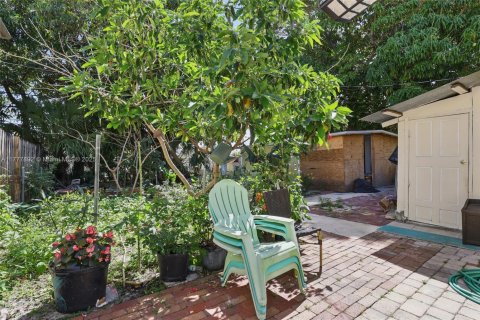 House in West Palm Beach, Florida 3 bedrooms, 122.45 sq.m. № 1701942 - photo 26