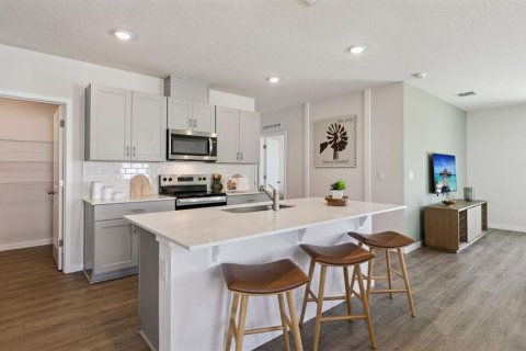 Villa ou maison à vendre à Sanford, Floride: 5 chambres, 227.33 m2 № 2430831 - photo 4