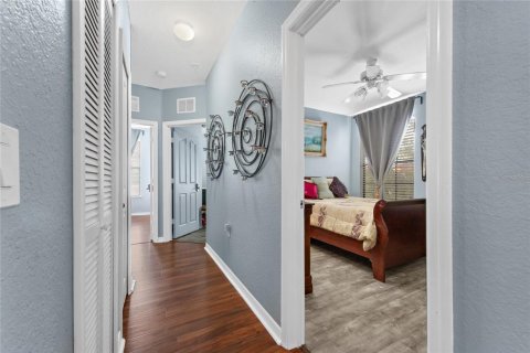 Condo in Orlando, Florida, 4 bedrooms  № 1520758 - photo 25