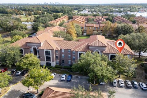 Condo in Orlando, Florida, 4 bedrooms  № 1520758 - photo 1