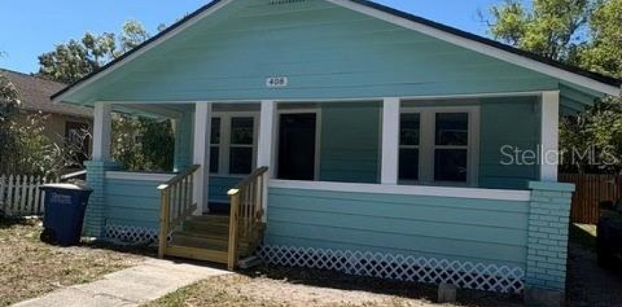 House in Clearwater, Florida 2 bedrooms, 83.98 sq.m. № 2106675