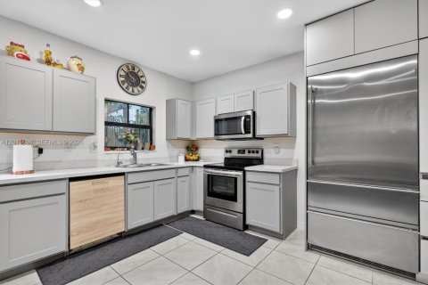 Touwnhouse à vendre à Florida City, Floride: 3 chambres, 127.83 m2 № 2076340 - photo 11