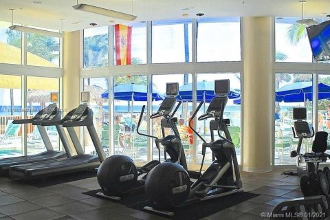 Condominio en alquiler en Sunny Isles Beach, Florida, 2 dormitorios, 119.84 m2 № 1925986 - foto 18