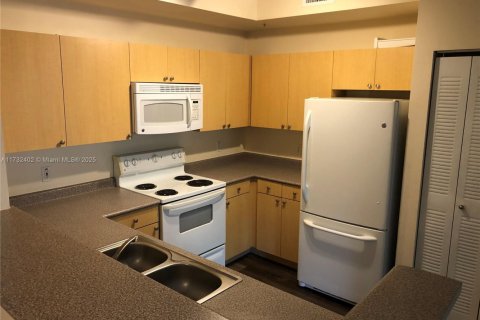 Copropriété à vendre à Hollywood, Floride: 2 chambres, 104.14 m2 № 1940022 - photo 6