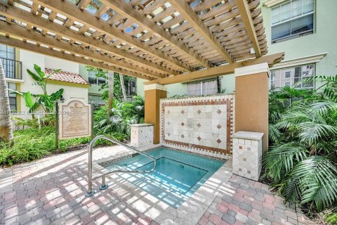 Copropriété à vendre à Hollywood, Floride: 2 chambres, 104.14 m2 № 1940022 - photo 13
