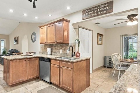 Villa ou maison à vendre à Punta Gorda, Floride: 3 chambres, 215.81 m2 № 2431637 - photo 17