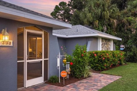 Villa ou maison à vendre à Punta Gorda, Floride: 3 chambres, 215.81 m2 № 2431637 - photo 5