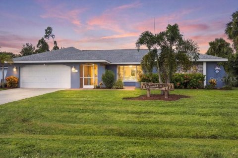 Villa ou maison à Punta Gorda, Floride 3 chambres, 215.81 m2 № 2431637