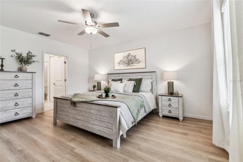 House in CONNERTON

 in Land O' Lakes, Florida 5 bedrooms, 221.94 sq.m. № 1640683 - photo 22