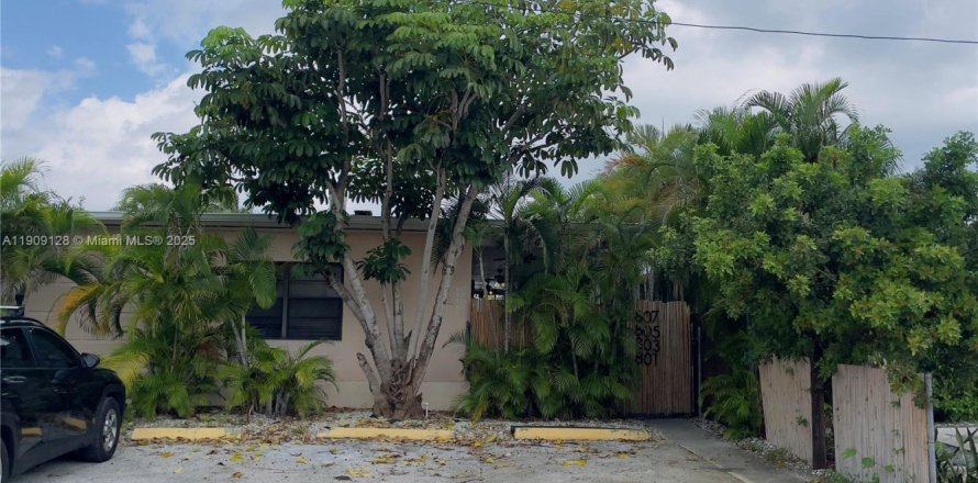 Дом в Майами-Бич, Флорида 1 спальня, 273.6м2 № 1964429