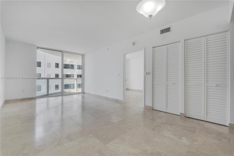 Copropriété à louer à Miami Beach, Floride: 1 chambre, 75.07 m2 № 1946417 - photo 11