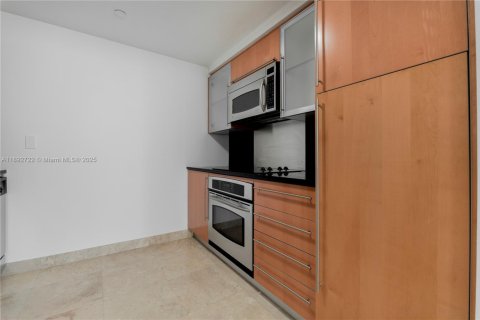 Copropriété à louer à Miami Beach, Floride: 1 chambre, 75.07 m2 № 1946417 - photo 1