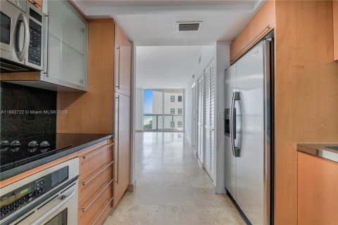 Copropriété à louer à Miami Beach, Floride: 1 chambre, 75.07 m2 № 1946417 - photo 3