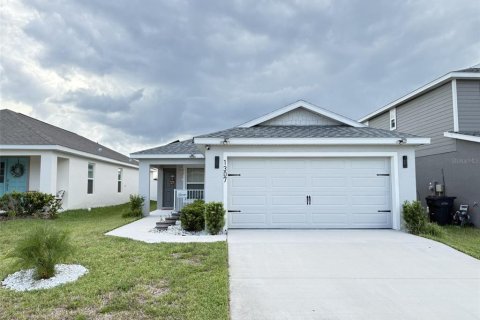 Casa en alquiler en Davenport, Florida, 3 dormitorios, 140.19 m2 № 1913720 - foto 1