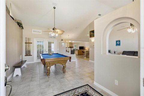 Casa en venta en Palm Coast, Florida, 3 dormitorios, 217.58 m2 № 2105850 - foto 7