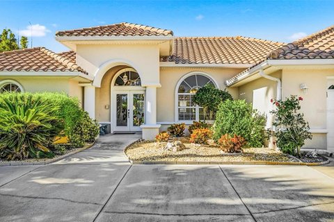 Casa en venta en Palm Coast, Florida, 3 dormitorios, 217.58 m2 № 2105850 - foto 6