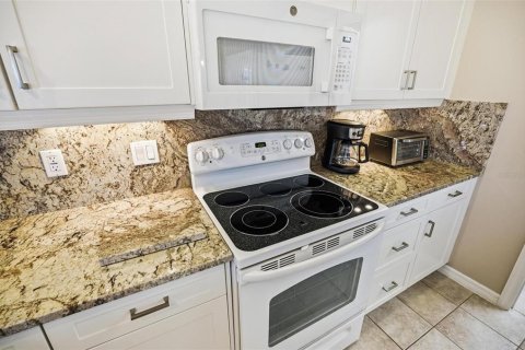 Casa en venta en Palm Coast, Florida, 3 dormitorios, 217.58 m2 № 2105850 - foto 20