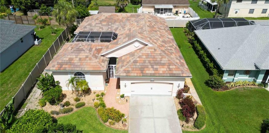 House in Venice, Florida 3 bedrooms, 181.16 sq.m. № 1778724