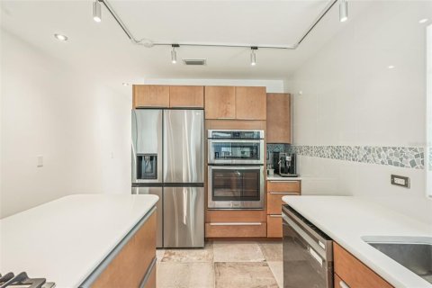 House in Sarasota, Florida 2 bedrooms, 114.73 sq.m. № 1804733 - photo 11