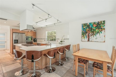 House in Sarasota, Florida 2 bedrooms, 114.73 sq.m. № 1804733 - photo 13