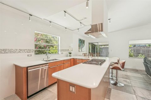 House in Sarasota, Florida 2 bedrooms, 114.73 sq.m. № 1804733 - photo 16