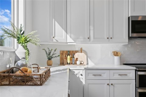 Adosado en venta en Tampa, Florida, 4 dormitorios, 207.64 m2 № 1414486 - foto 26