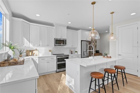 Adosado en venta en Tampa, Florida, 4 dormitorios, 207.64 m2 № 1414486 - foto 27