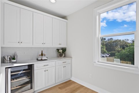 Adosado en venta en Tampa, Florida, 4 dormitorios, 207.64 m2 № 1414486 - foto 19