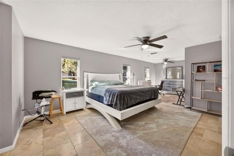 Villa ou maison à vendre à Ocala, Floride: 4 chambres, 218.13 m2 № 2432694 - photo 12