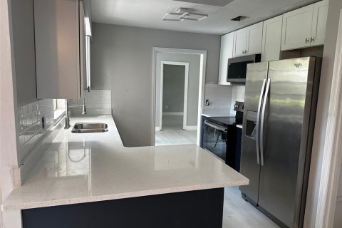 House in Orlando, Florida 3 bedrooms, 150.5 sq.m. № 1856520 - photo 7