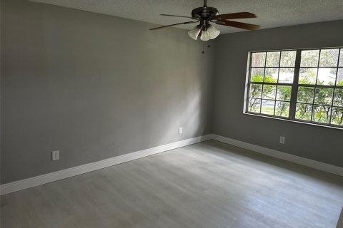 House in Orlando, Florida 3 bedrooms, 150.5 sq.m. № 1856520 - photo 10