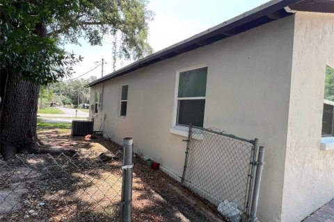 House in Winter Haven, Florida 3 bedrooms, 89.93 sq.m. № 1750238 - photo 7