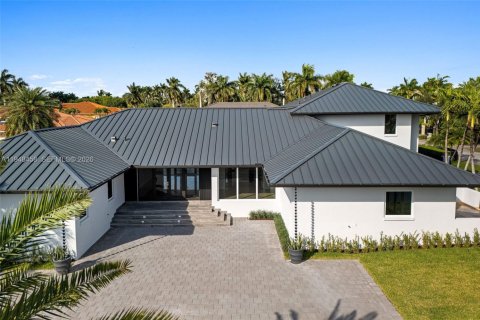 Villa ou maison à vendre à Hialeah Gardens, Floride: 5 chambres, 451.32 m2 № 2004805 - photo 6