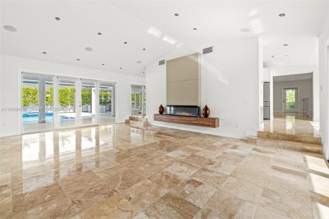 Villa ou maison à vendre à Hialeah Gardens, Floride: 5 chambres, 451.32 m2 № 2004805 - photo 24