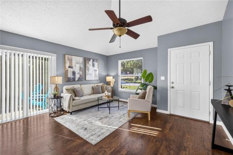 House in Palm Harbor, Florida 2 bedrooms, 74.04 sq.m. № 2266416 - photo 7