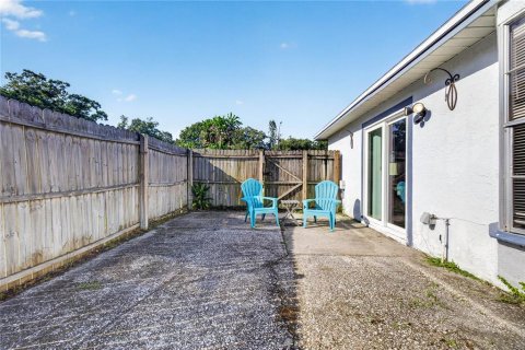 House in Palm Harbor, Florida 2 bedrooms, 74.04 sq.m. № 2266416 - photo 27