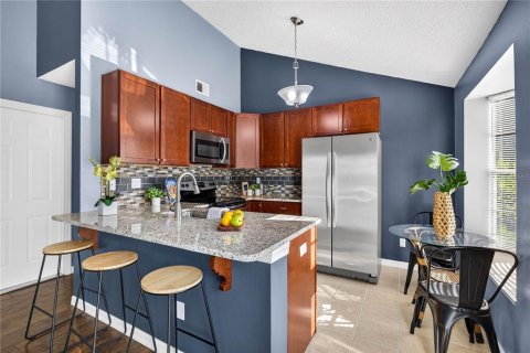House in Palm Harbor, Florida 2 bedrooms, 74.04 sq.m. № 2266416 - photo 11