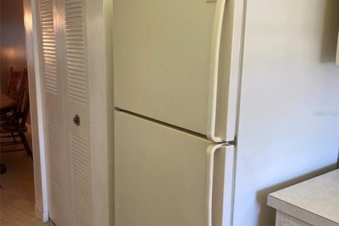 Condo in Saint Petersburg, Florida, 1 bedroom  № 1802228 - photo 10