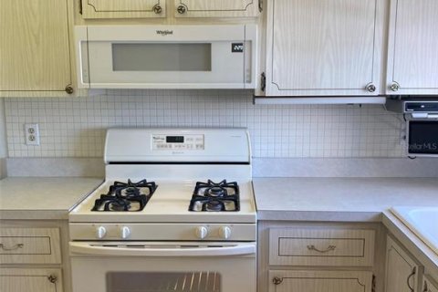 Condo in Saint Petersburg, Florida, 1 bedroom  № 1802228 - photo 7