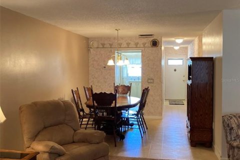 Condo in Saint Petersburg, Florida, 1 bedroom  № 1802228 - photo 29