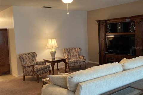 Condo in Saint Petersburg, Florida, 1 bedroom  № 1802228 - photo 27