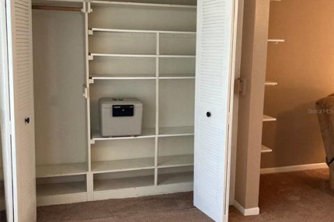 Condo in Saint Petersburg, Florida, 1 bedroom  № 1802228 - photo 30