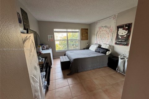 Condo in Lauderhill, Florida, 1 bedroom  № 1954501 - photo 21