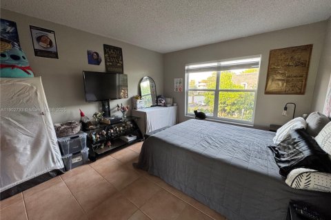 Condo in Lauderhill, Florida, 1 bedroom  № 1954501 - photo 26