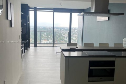 Condominio en alquiler en Miami, Florida, 1 dormitorio, 68.47 m2 № 1982481 - foto 29